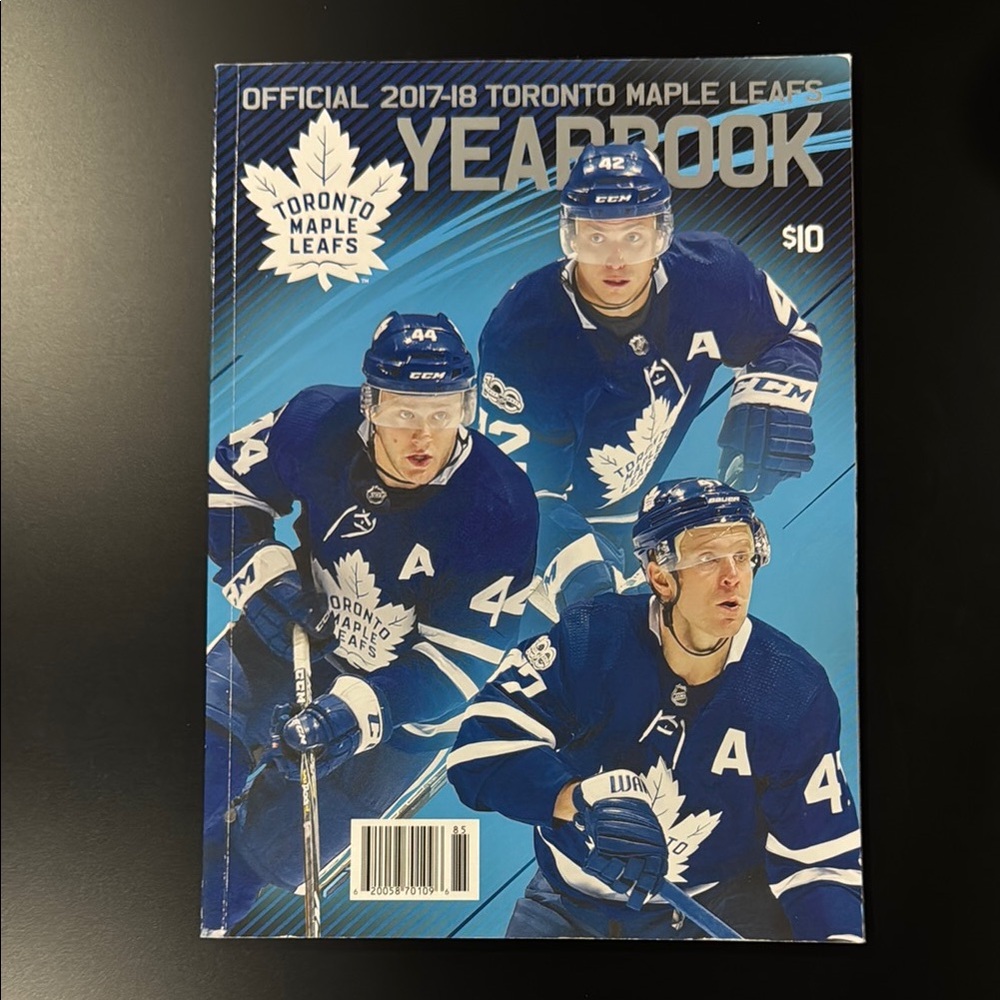 The Official 2017-2018 Toronto Maple Leafs Yearbook - Magazine